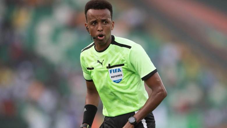 AFCON 2025 chaos: Somali referee axed from quarter-final over unauthorized boots - Ảnh 2