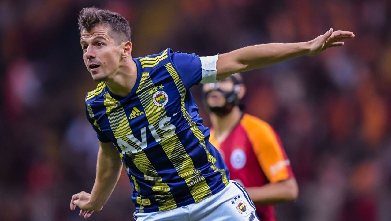 10 players with the most yellow cards in football history: Shock over &lsquo;gentleman&rsquo; Xabi Alonso - Ảnh 1