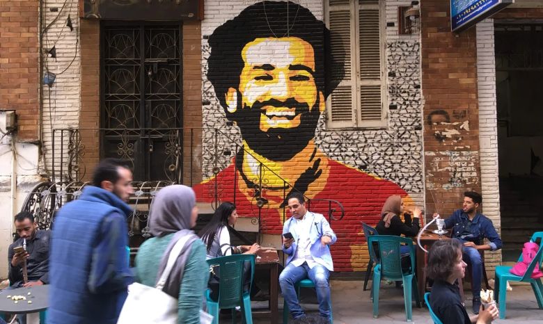 Which footballer donated the most to charity? Another Ronaldo vs Messi race - Ảnh 2