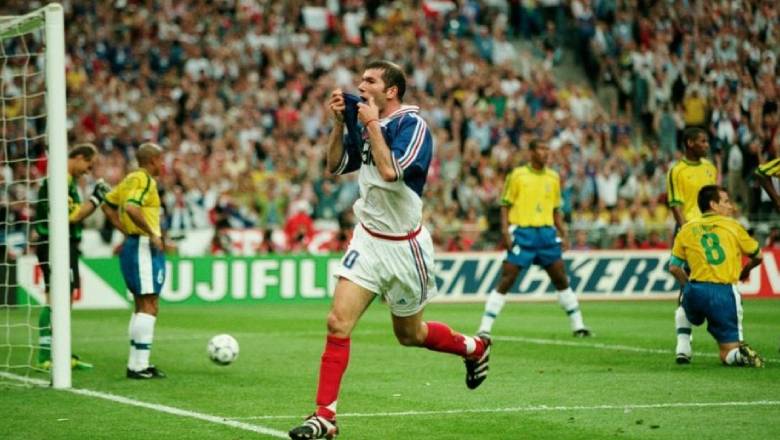 Top 10 best two-footed players of all time: Pel&eacute; and Johan Cruyff head the list - Ảnh 3