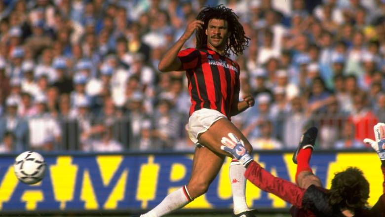 Top 10 best two-footed players of all time: Pel&eacute; and Johan Cruyff head the list - Ảnh 4