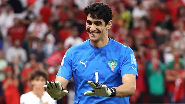 Best goalkeeper in AFCON 2025: World Cup 2022 hero against Portugal claims the Golden Glove - Ảnh 1