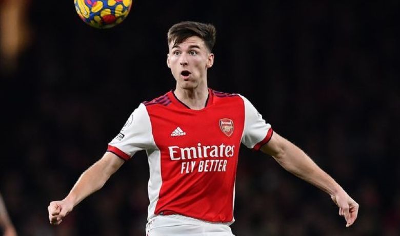 10 footballers who tuck their shirt in: Rodri leads Spain in style - Ảnh 1