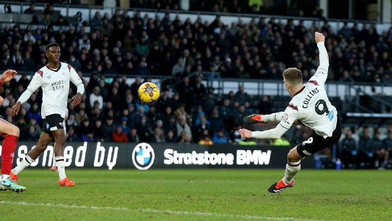 What is a volley in football?  - Ảnh 1