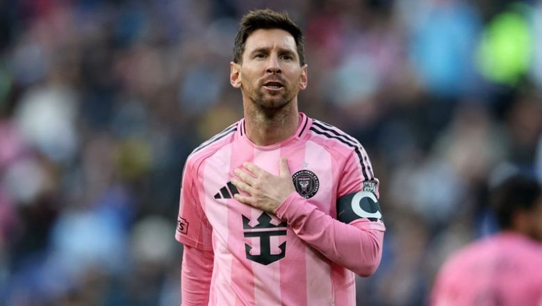 Ranking the best players of the 21st century football: Shock over Ibrahimović&rsquo;s position, Messi&rsquo;s place is unquestionable - Ảnh 4