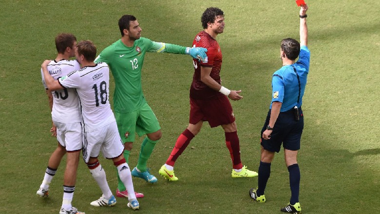 Ranking Portugal's biggest defeats in football history: A 10-goal disaster in Lisbon, the day Muller &lsquo;humiliated&rsquo; Pepe - Ảnh 1