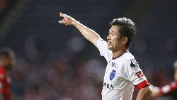 The oldest football player finds a new club at the age of 58